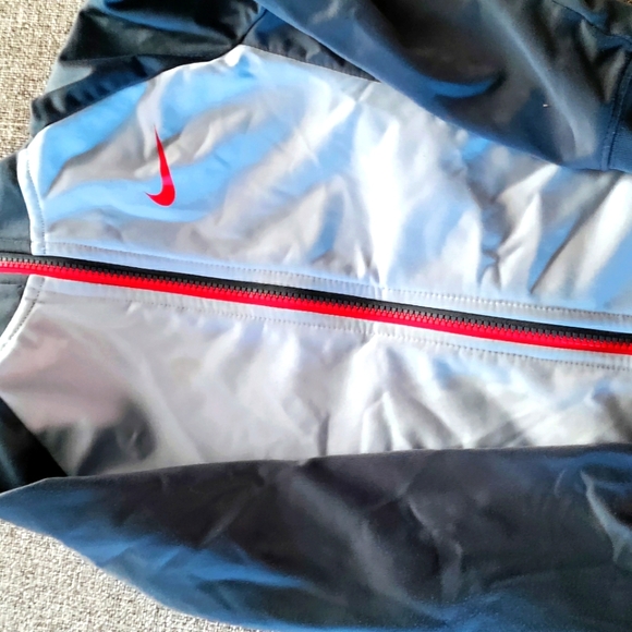 Bundle of 3 Jordan, Adidas, Nike boys zipper jackets size 4-5 - Picture 9 of 13